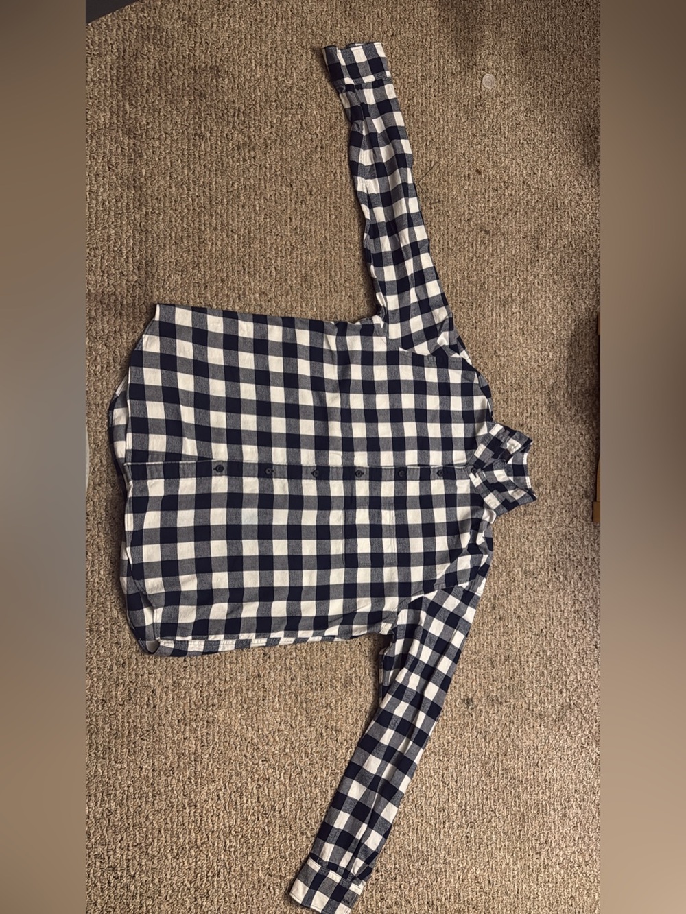 Uniqlo Navy and White Check Casual Button-Down Shirt